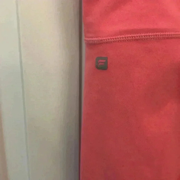 Fabletics Capri legging - Picture 4 of 5